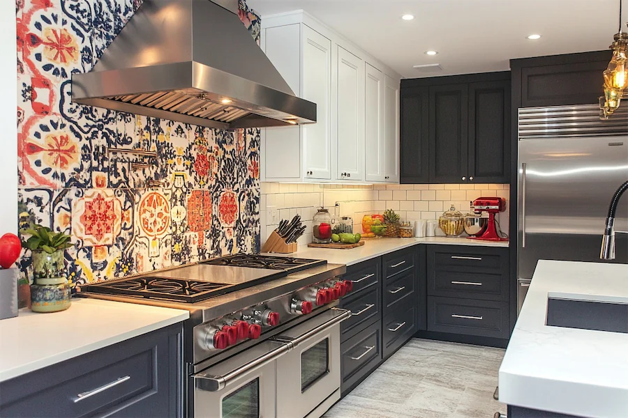 Bold Patterned Kitchen Cover